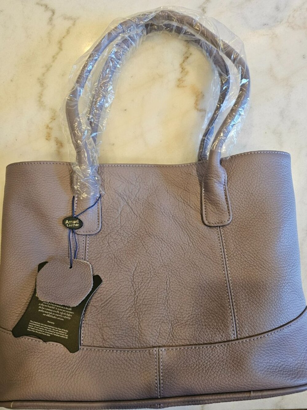 AmeriLeather Tote